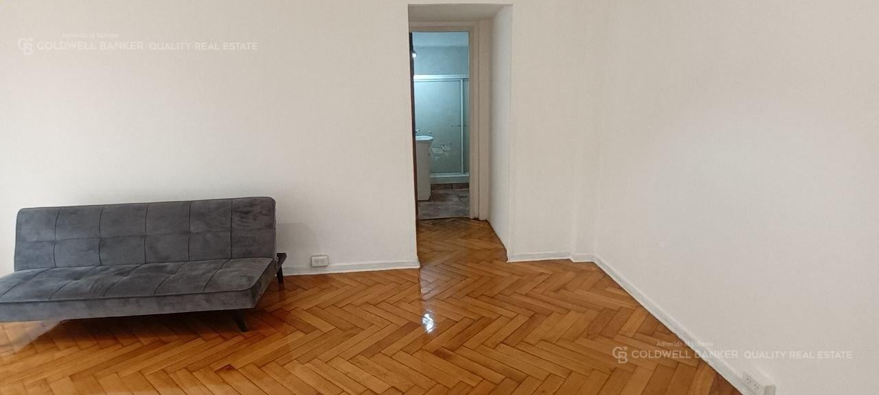 Departamento 2 ambientes con balcón