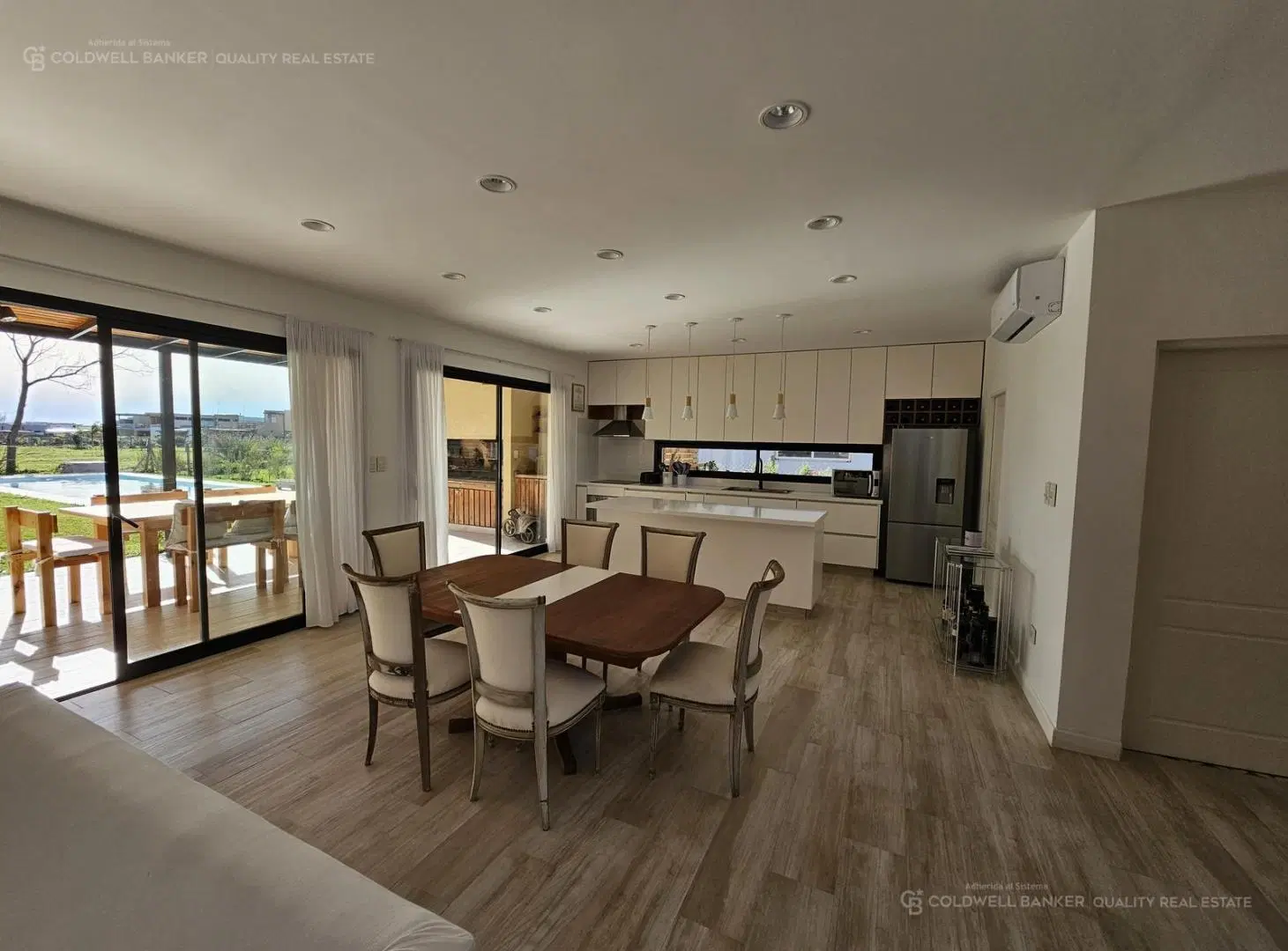 Venta de Casa en San Sebastian al Golf con pileta 2