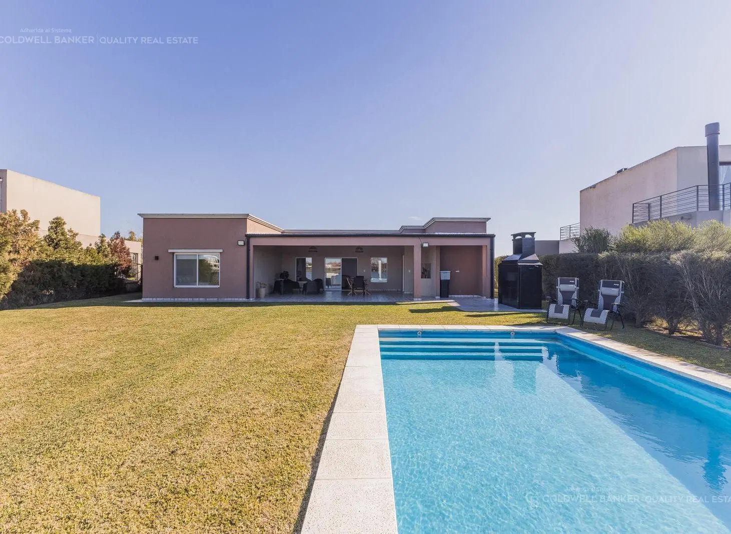 Casa en venta en San Sebastian a la laguna en área 6 3