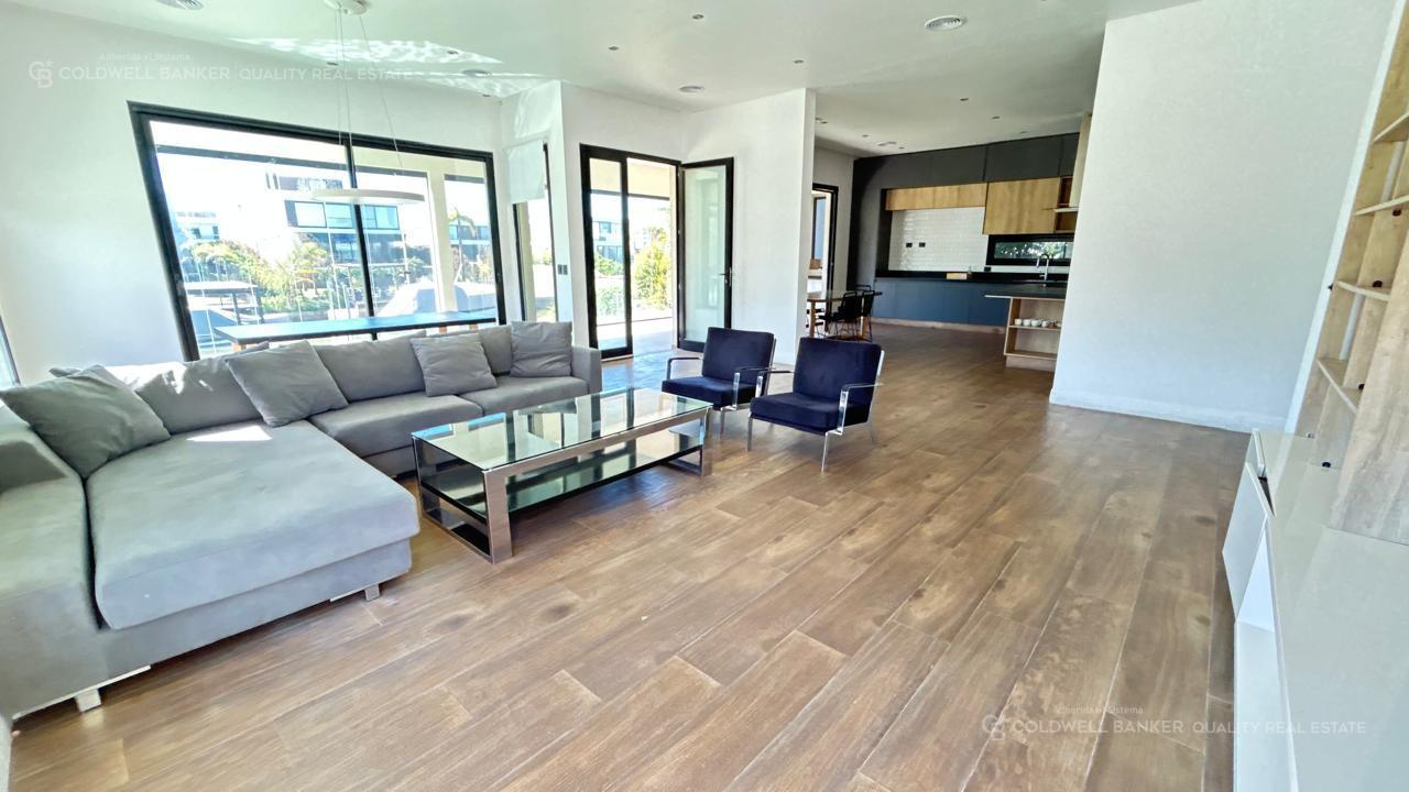 Foto de CASA | 7 AMBIENTES | SALIDA AL RÍO | AMARRA PROPIA | PISCINA | EL YACHT, imagen 4