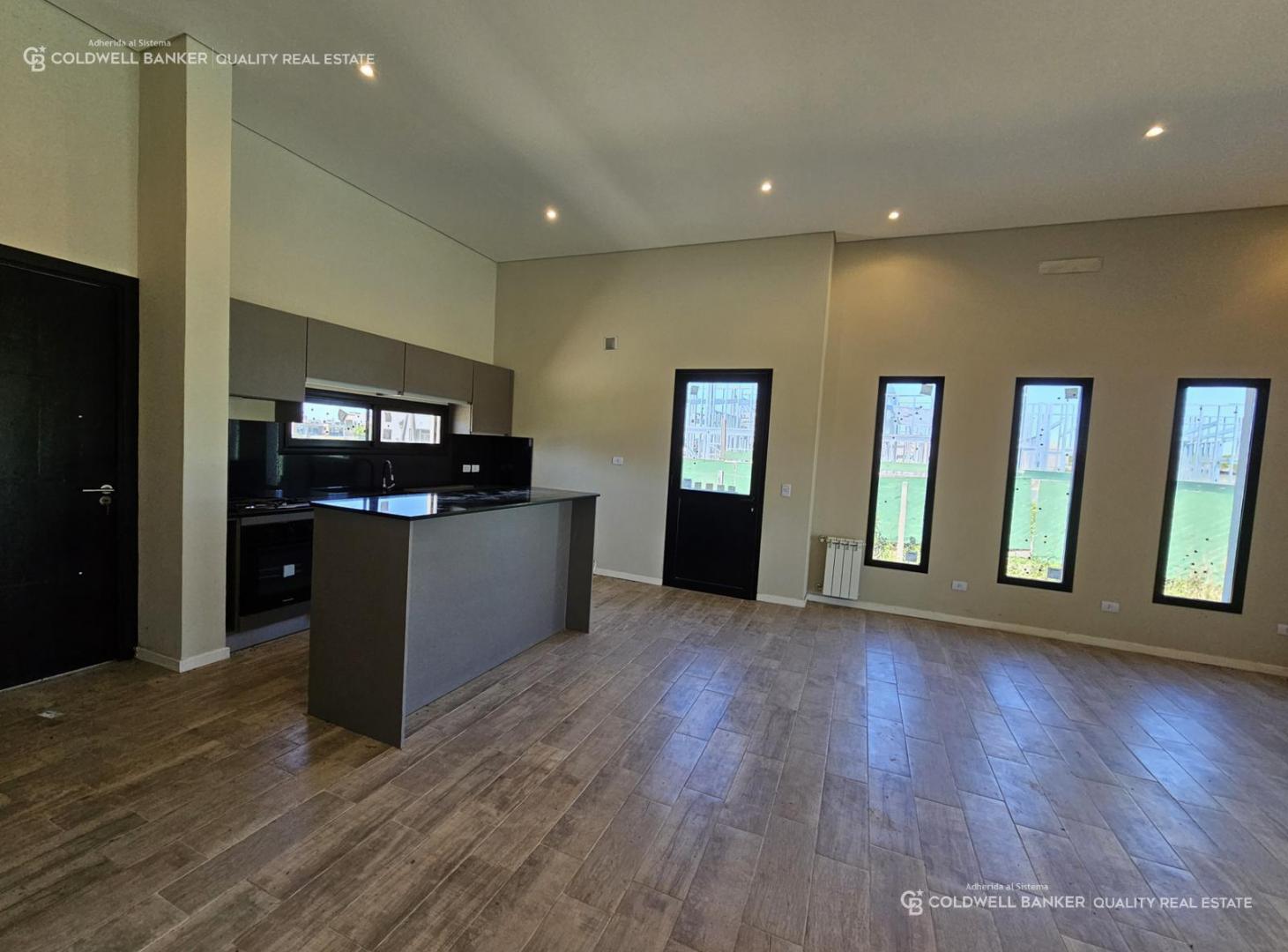 Foto de CASA | SAN SEBASTIAN | PILETA | 4 AMBIENTES | PARRILLA, imagen 2