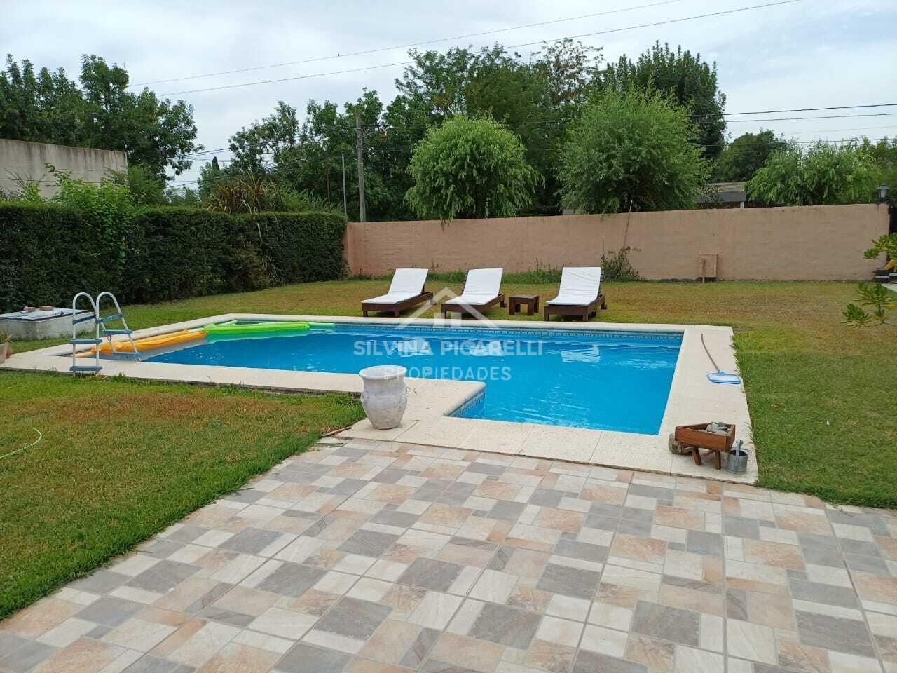 Casa Chalet en Venta en Barrio Parque Sakura, Exaltación de la Cruz, G.B.A. Zona Norte