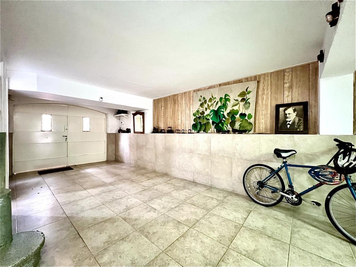 Venta - Casa 8 Ambientes - Vicente Lopez 5