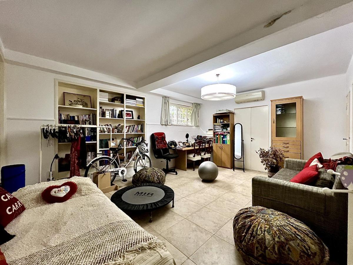 Venta - Casa 8 Ambientes - Vicente Lopez 4