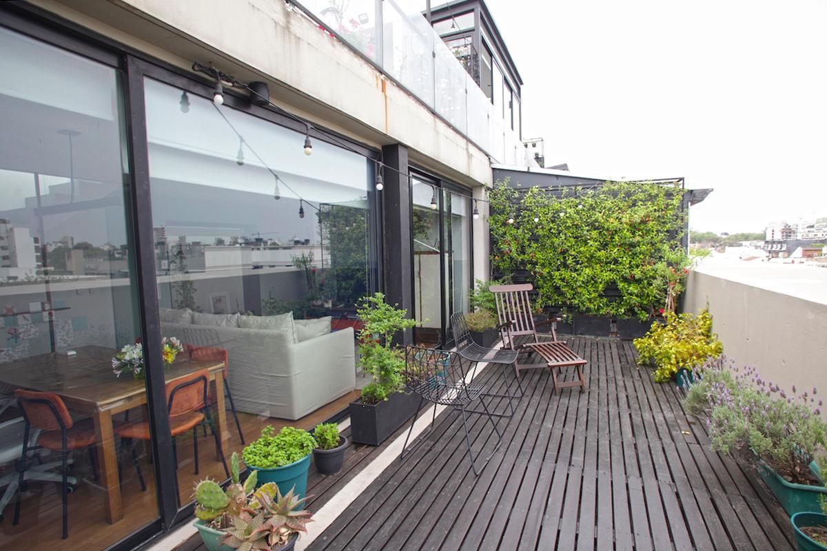 Triplex de 4 Dorm. con Dependecia, Terraza, 2 Cochera, Vigilancia y Amenities 4