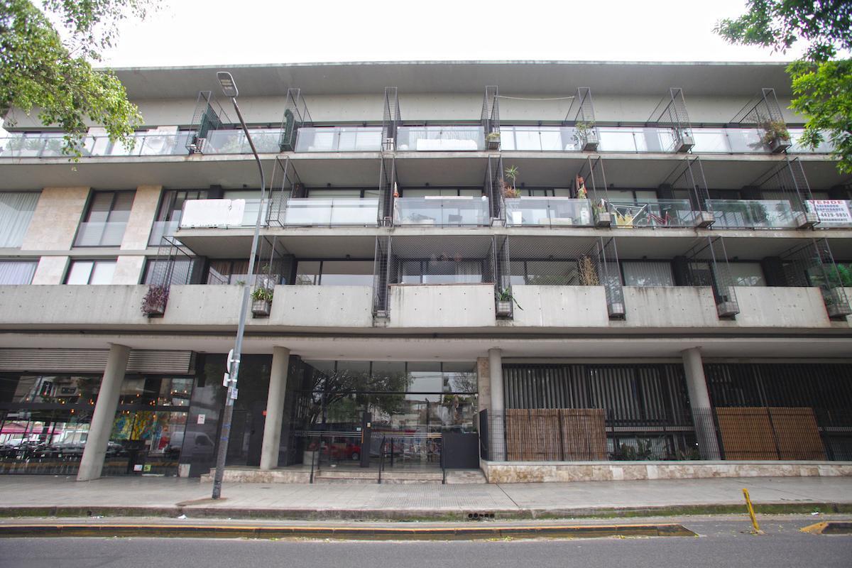 Triplex de 4 Dorm. con Dependecia, Terraza, 2 Cochera, Vigilancia y Amenities 2