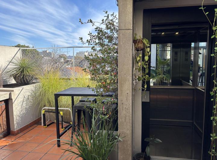 Departamento en Venta en Saavedra Triplex con pileta, parrilla y terraza. 4