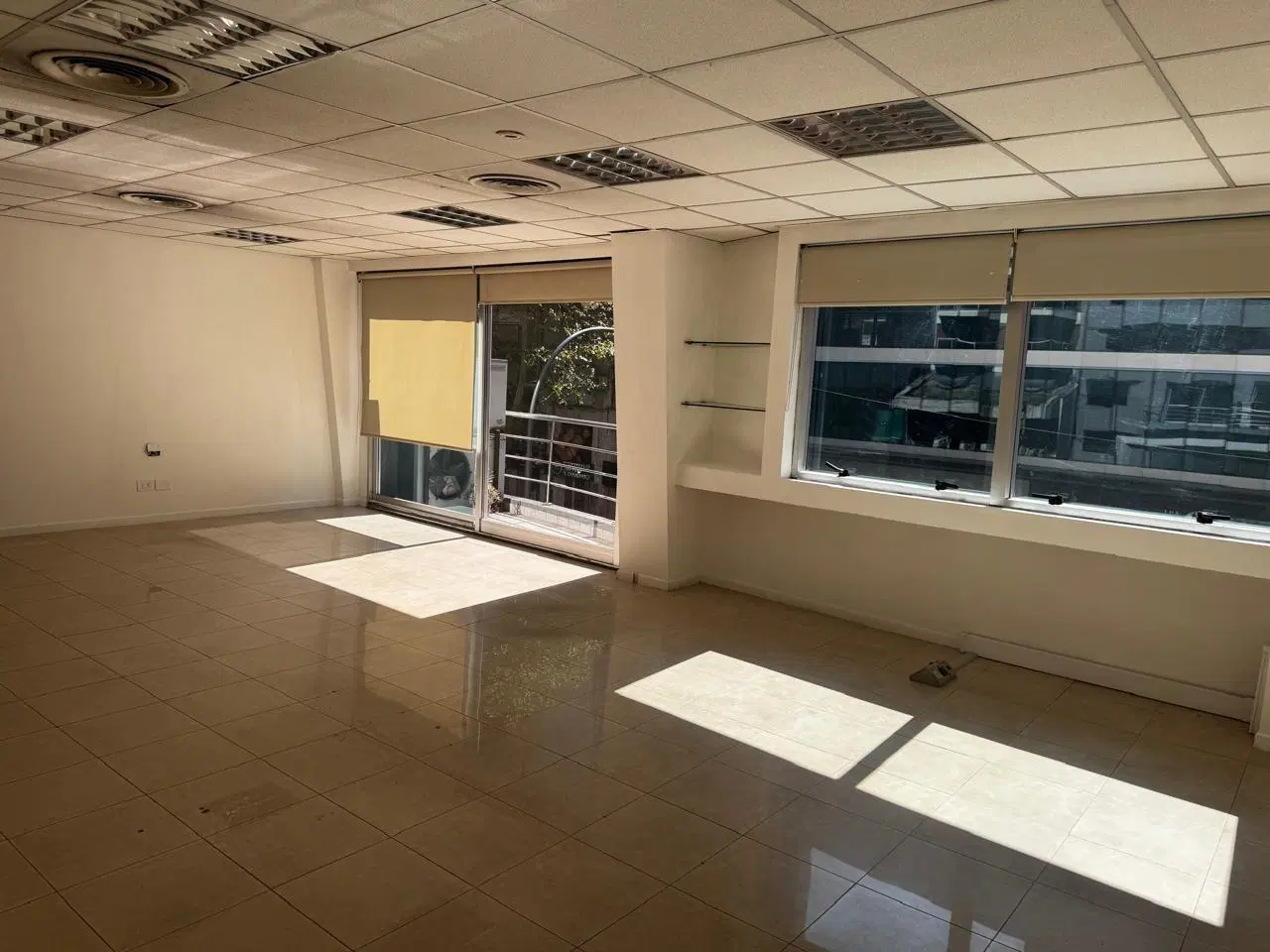 Oficina . | corrientes al 1800 2