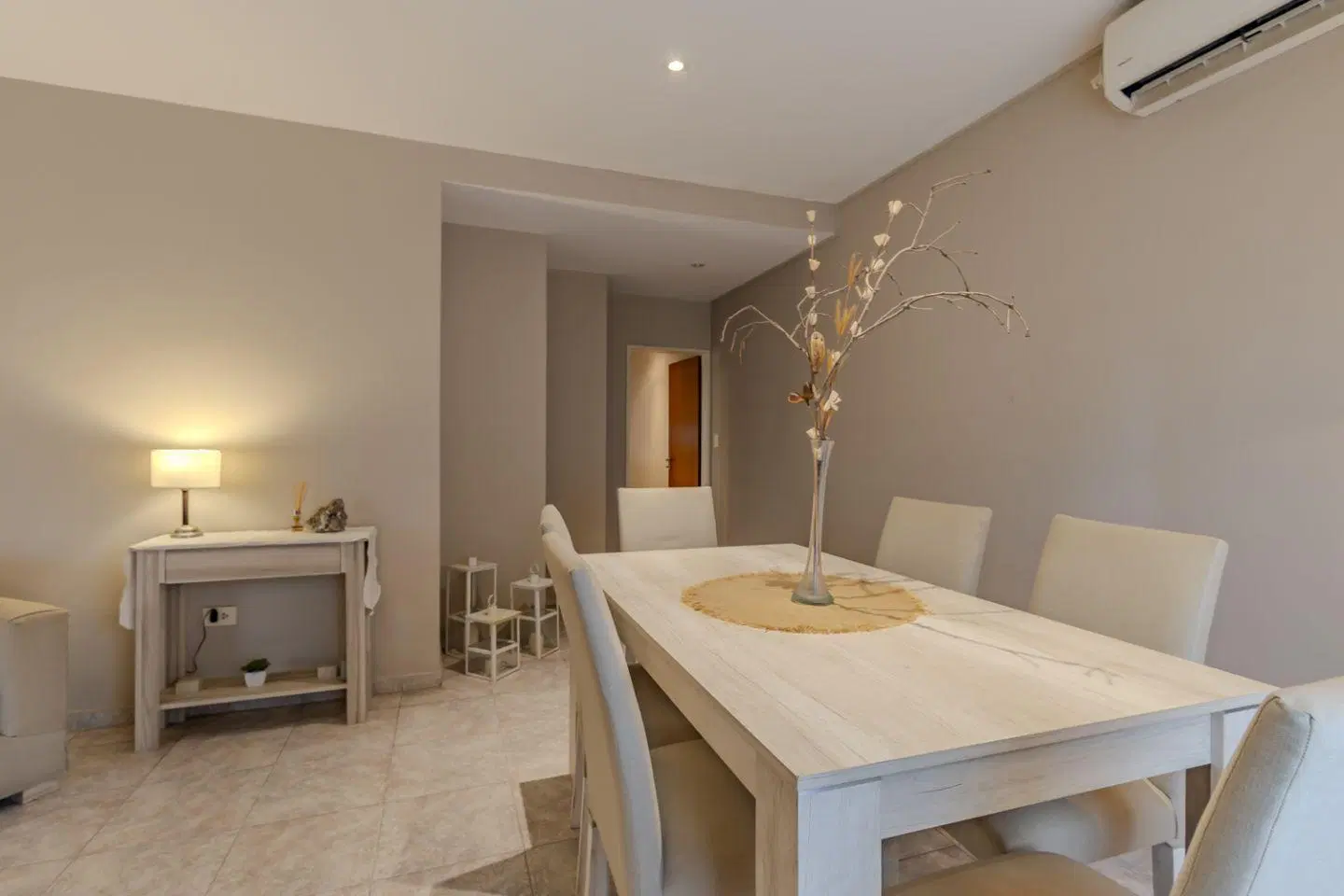 Casa 4 ambientes. | 490 al 2000 2