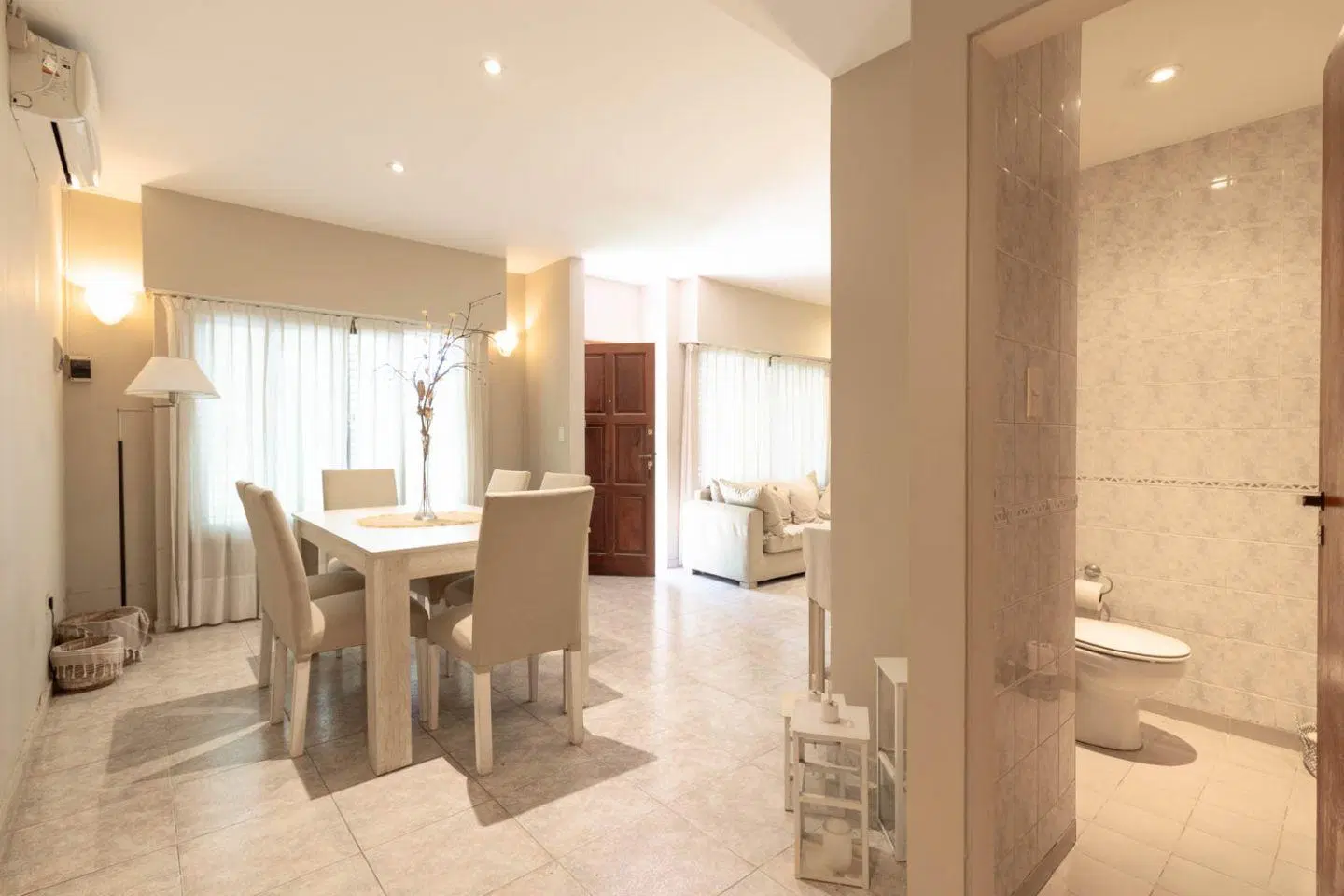 Casa 4 ambientes. | 490 al 2000 4