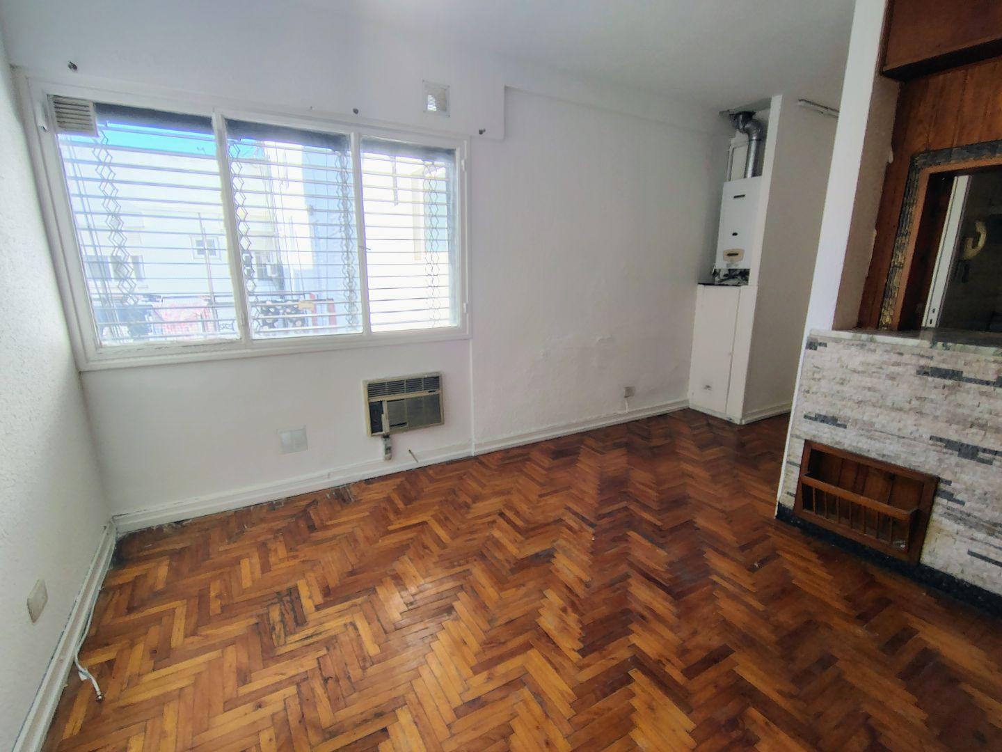 Foto de PROPIEDAD RESERVADA Departamento 2 ambientes. | Emilio Mitre al 100, imagen 3