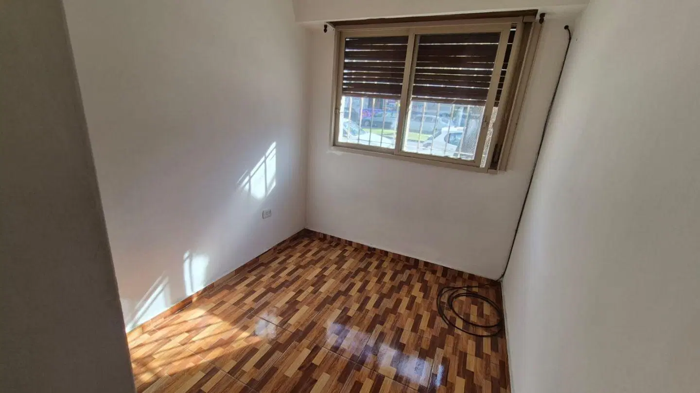 Venta de Departamento 2 dormitorios, planta baja,  La Plata 5