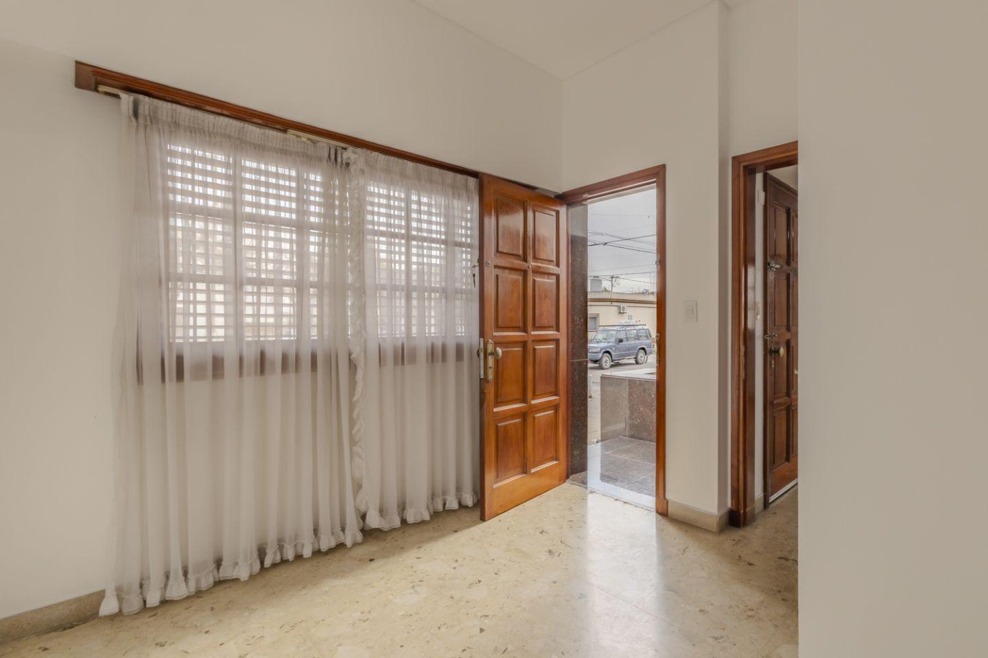 Foto de Casa en venta, 3 dormitorios, La Plata, imagen 5