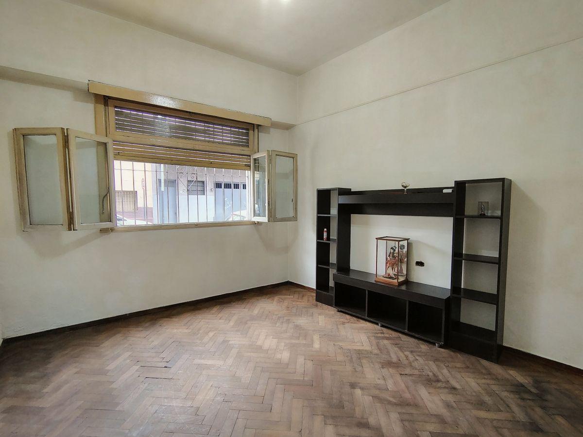 Foto de OPORTUNIDAD EN ALMAGRO! MONOAMBIENTE AL FRENTE CON PEQUEÑA TERRAZA, imagen 3