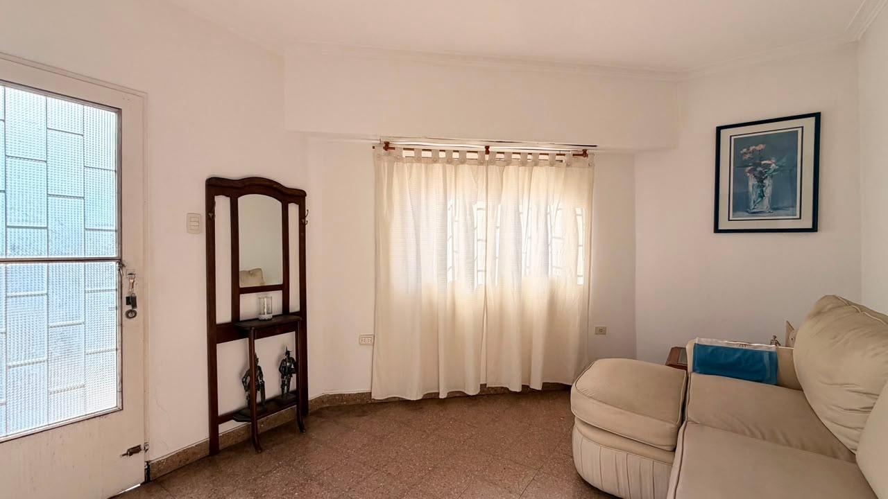 Foto de Venta ph 2 dormitorios calle 15 esquina 33. La Plata, imagen 1