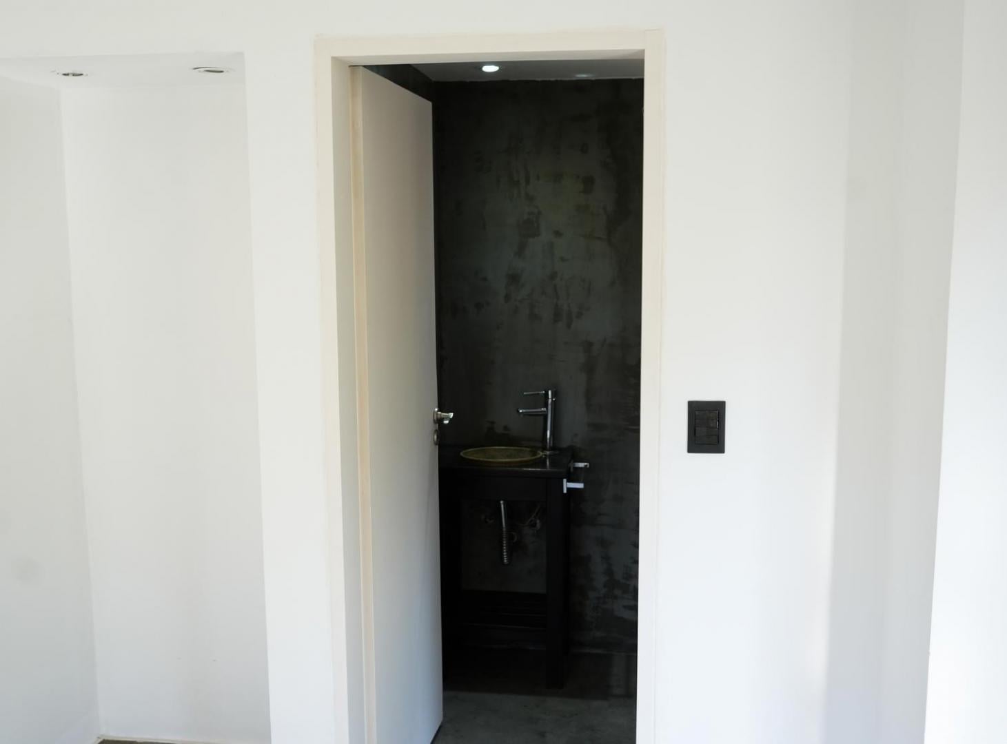 Foto de VENTA - CASA 4 AMBIENTES C/COCHERA - VILLA ELISA, imagen 3