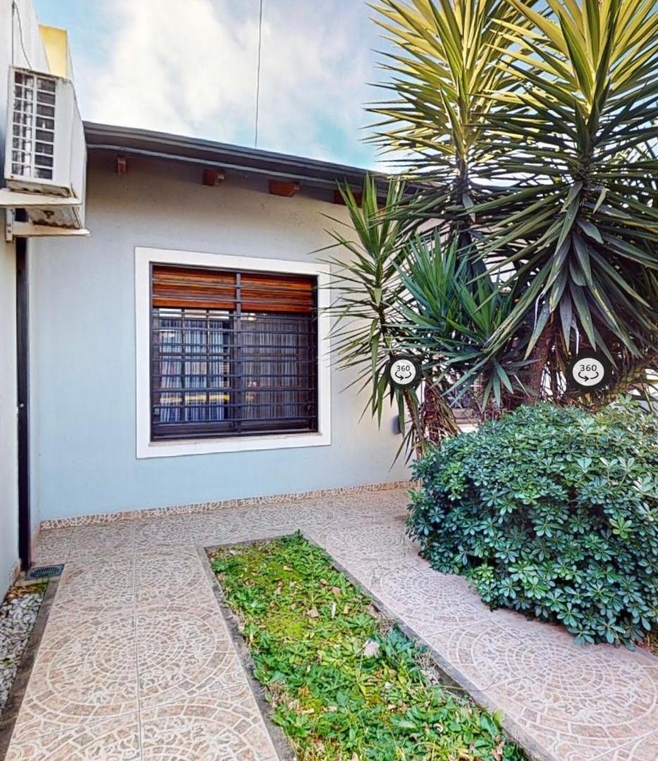 Foto de VENTA - CASA 5 AMBIENTES C/COCHERA - RINGUELET APTO CREDITO, imagen 1