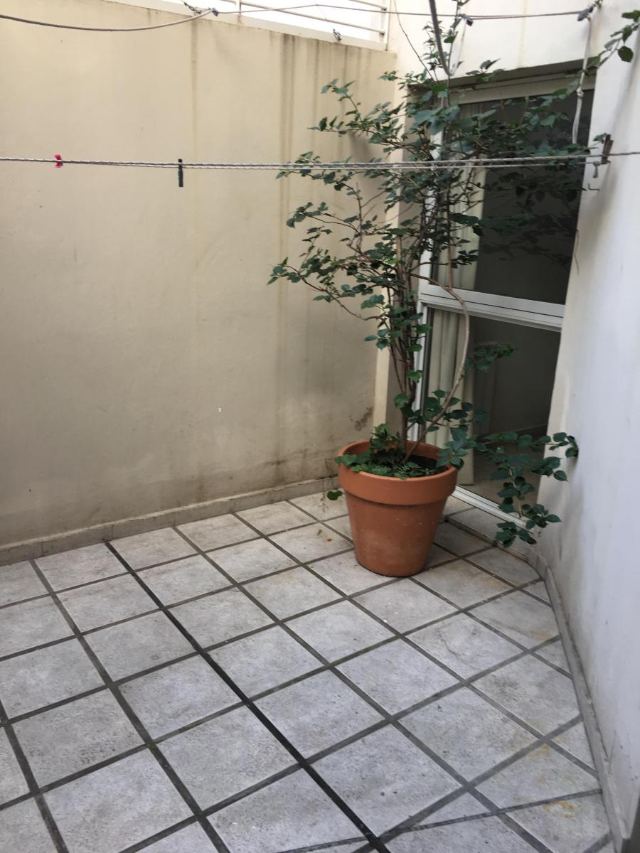 Alberdi - Vendo Departamento 3 Dorm. P. B. con Cochera 2