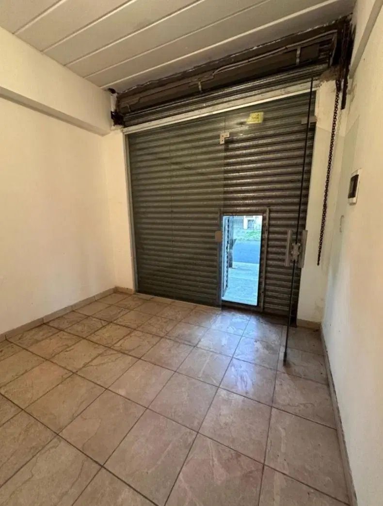 Local . | ALMAFUERTE al 1900 2