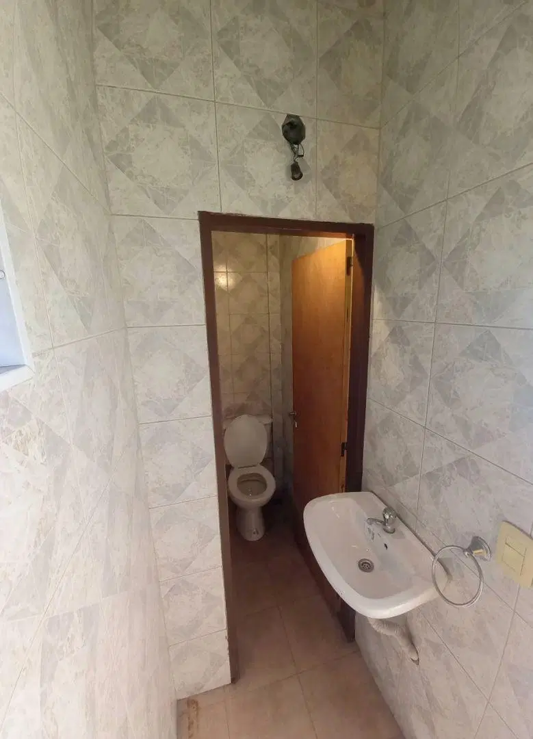 Local . | ALMAFUERTE al 1900 5