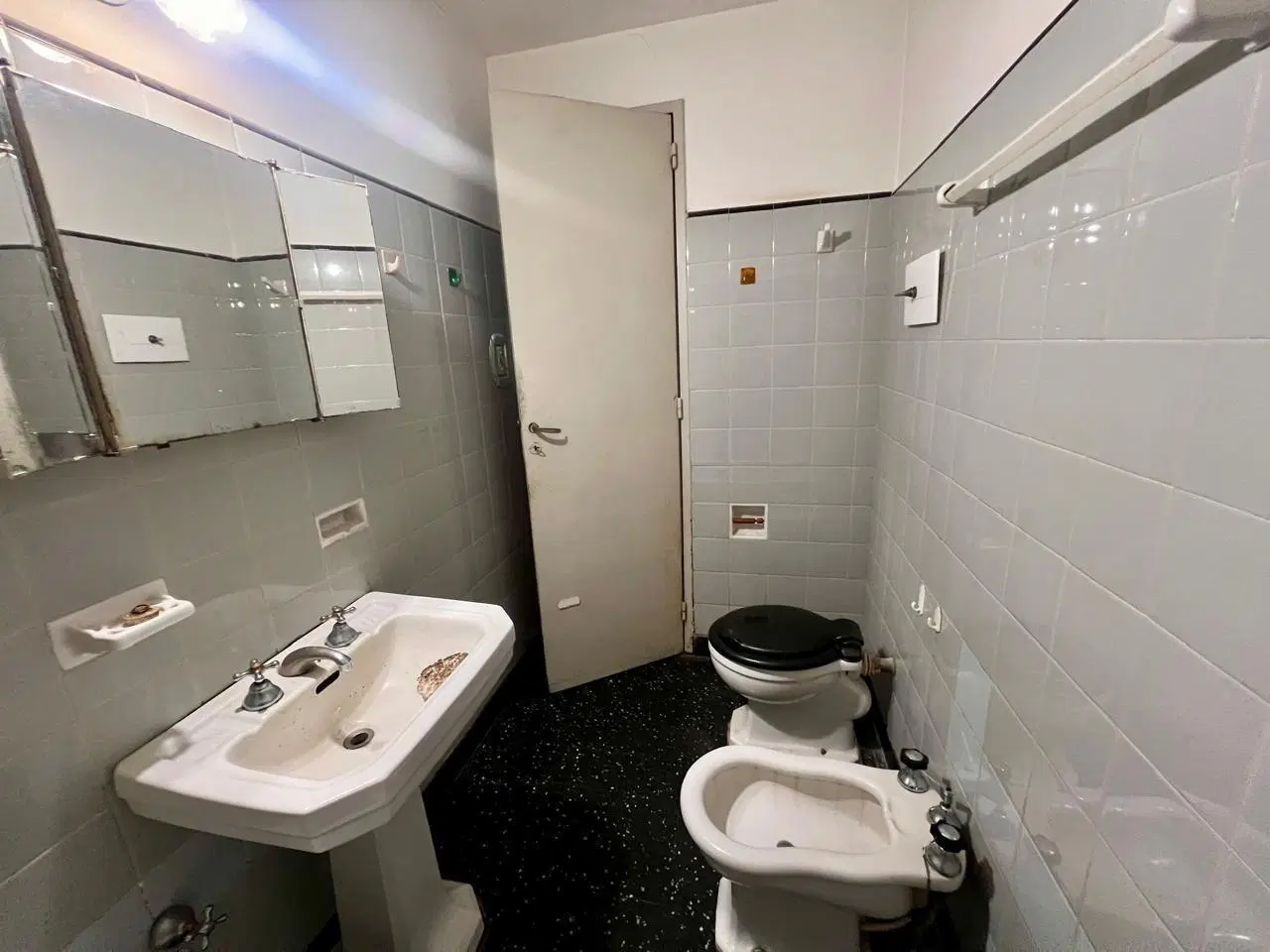 Departamento 2 ambientes 0 dormitorios. | CONESA al 2200 3