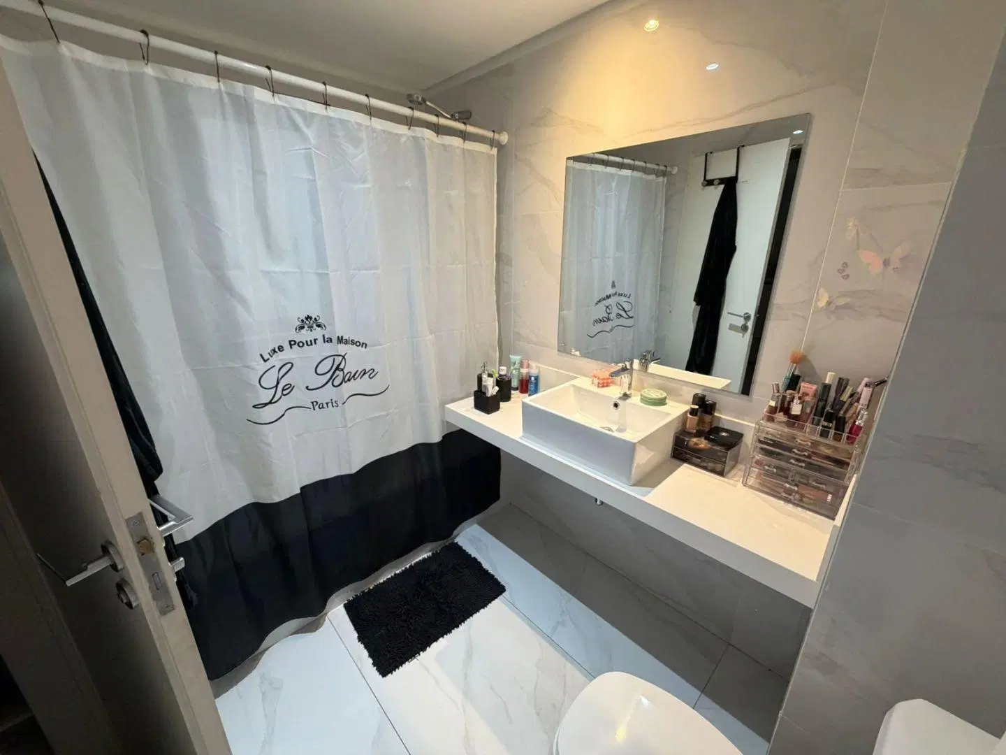 Con Vestidor y Baño en Suite 4