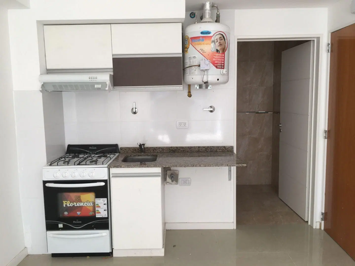 Monoambiente ideal con amplio balcón y cocina separada 5