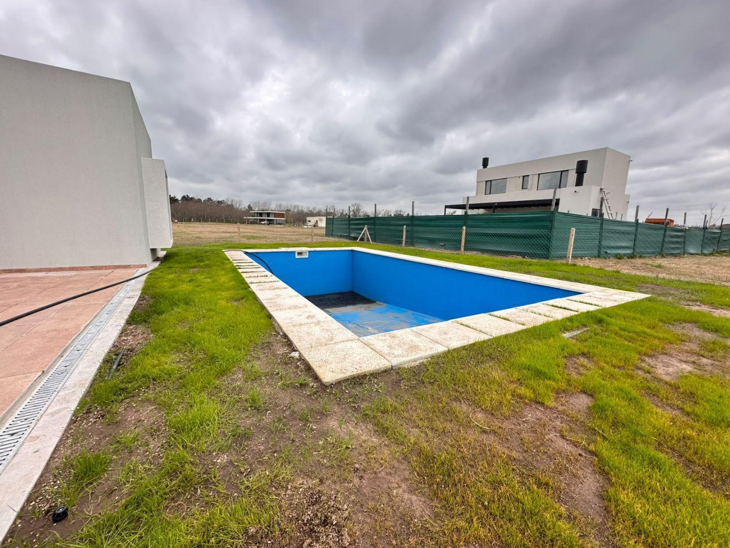Foto de Excelente Casa 5 Ambientes con Pileta y Suite Nativas, Puertos del, imagen 2