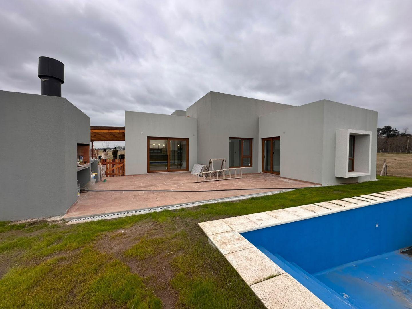 Foto de Excelente Casa 5 Ambientes con Pileta y Suite Nativas, Puertos del, imagen 4