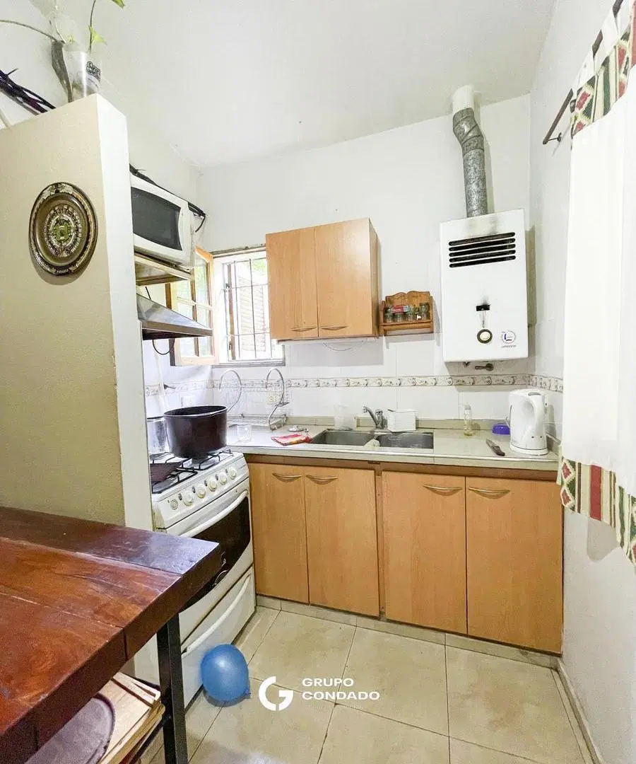 CASA + GALPON + DPTO EN VENTA! ESCRITURA Y SERVICIOS DISPONIBLES! 2