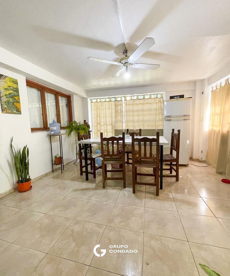 CASA + GALPON + DPTO EN VENTA! ESCRITURA Y SERVICIOS DISPONIBLES!