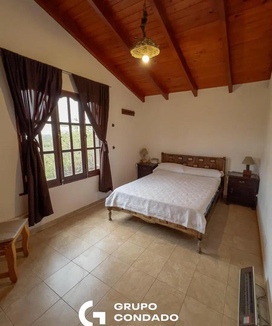 Casa en venta! APTA CREDITO! Ubicada en Las Vertientes de La Granja! 4