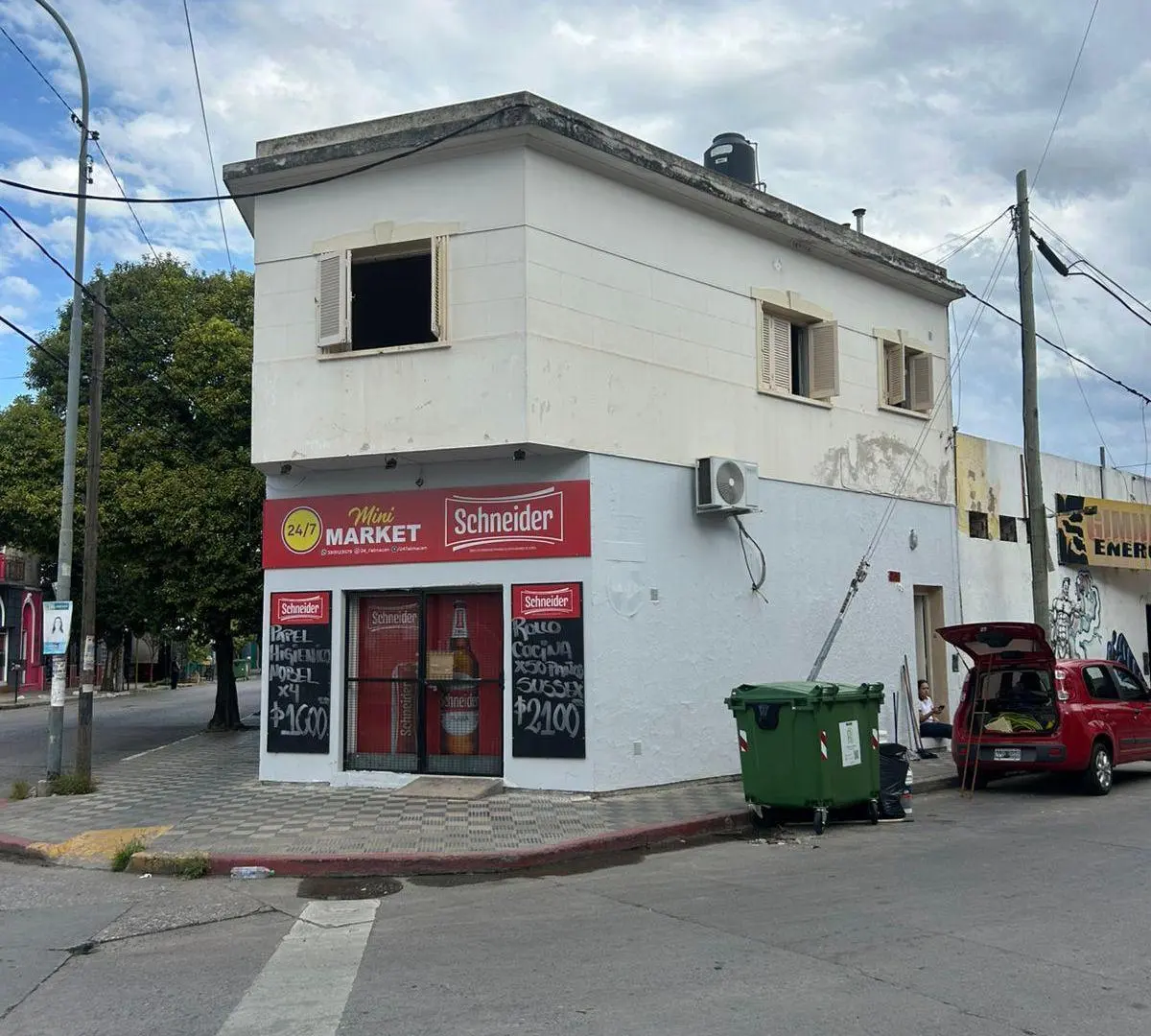 SE ALQUILA DPTO  DE DOS HABS A MTS DE AV REVOLUCION DE MAYO 3