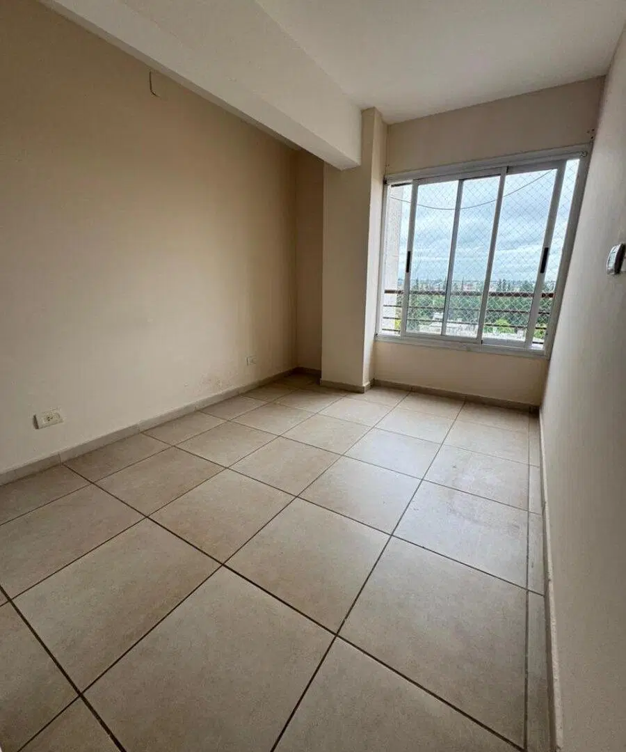 SE ALQUILA SEMIPISO DE 2 HABS EN BARRIO ALTO ABERDI 3