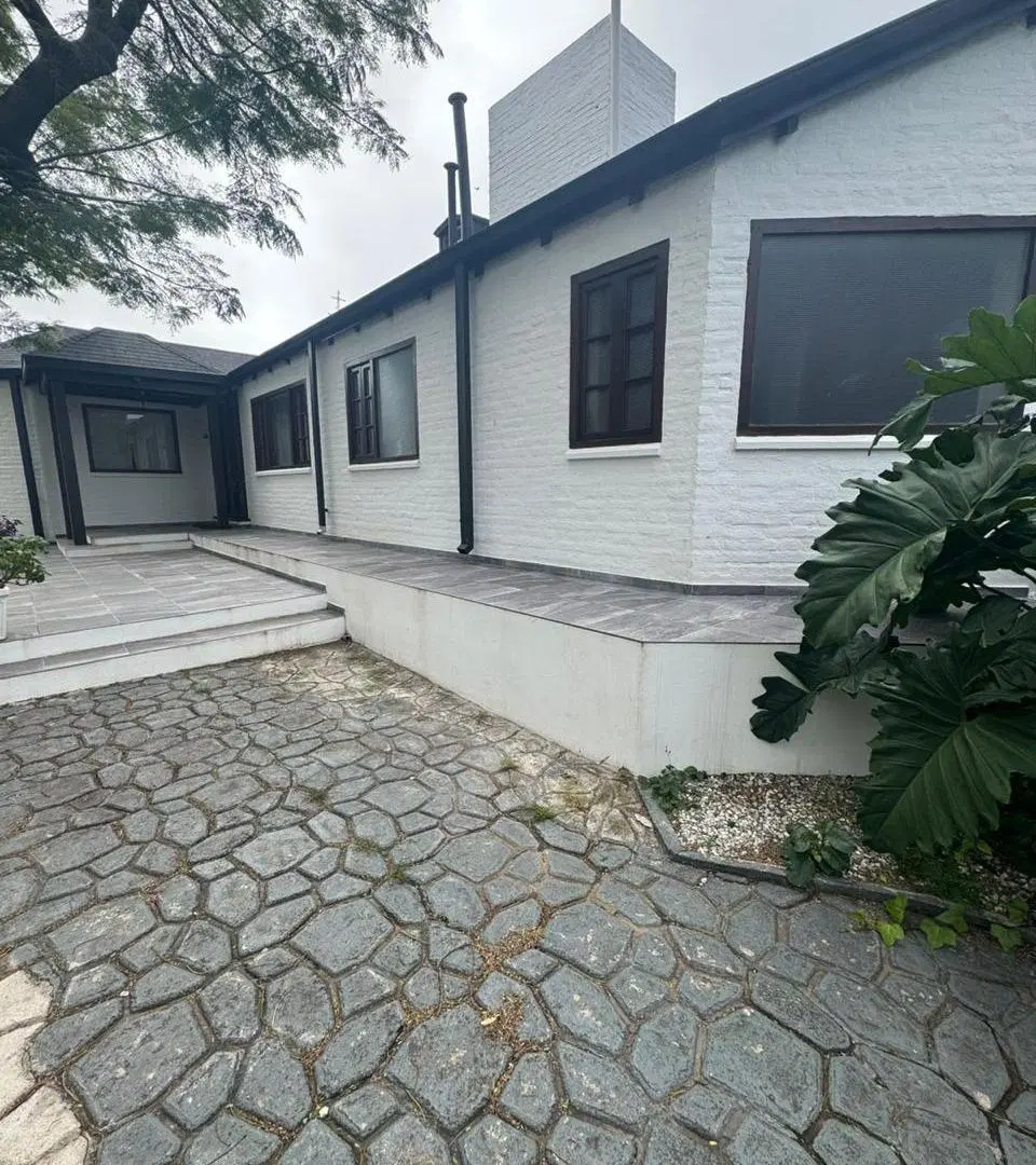 SE ALQUILA IMPONENTE CASA 3 DORM COUNTRY JOCKEY CLUB CORDOBA 3