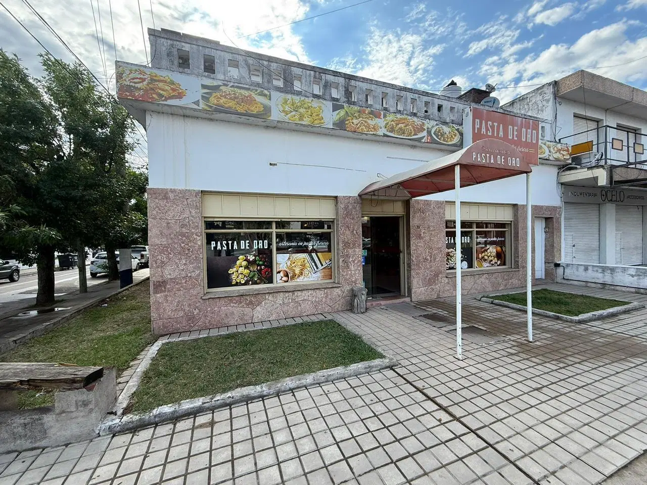 SE ALQUILA LOCAL COMERCIAL 80M SOBRE AV RICHIERI B JARDIN 2