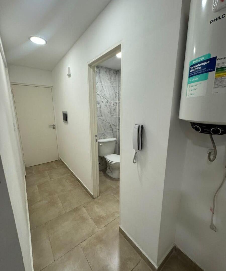 Foto de SE ALQUILA DPTO 1 DORM Y ESCRITORIO A 600 MTS NUEVOCENTRO!!, imagen 5
