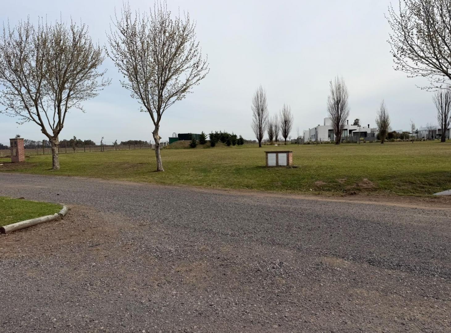 Foto de Terreno en Venta en Barrio Cerrado San Ignacio, Junín (B), imagen 2