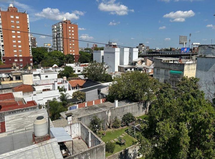 VENTA DEPARTAMENTO 4 AMBIENTES/COCHERA/BAULERAS 5