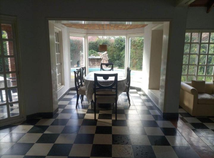 CASA EN ALQUILER EN CANNING CON PISCINA 4