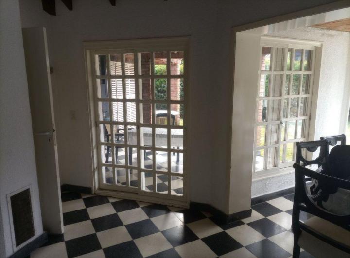 CASA EN ALQUILER EN CANNING CON PISCINA 1