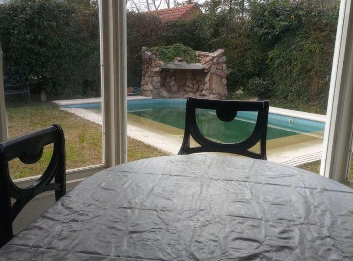 CASA EN ALQUILER EN CANNING CON PISCINA 5