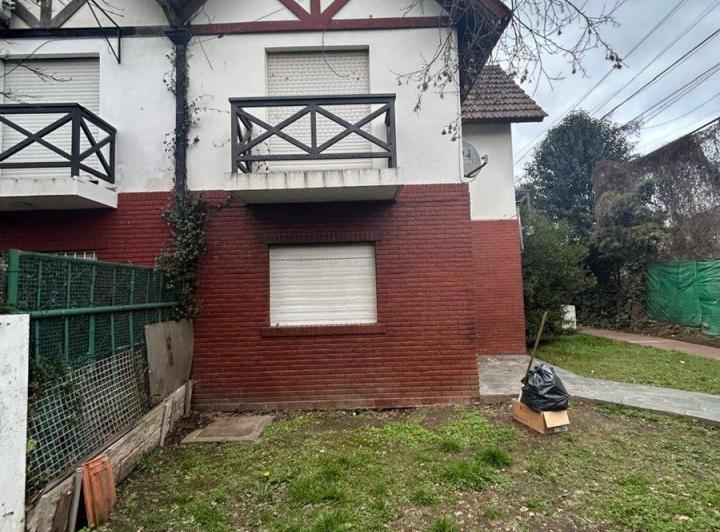 DUPLEX  EN ALQUILER BARRIO ROBLES,  BURZACO 3