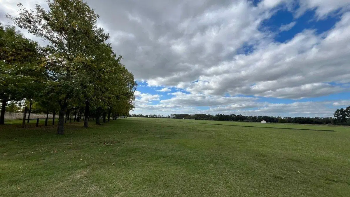 CAMPO EN VENTA, MONTE BENQUERENCIA, USO COMERCIAL. 5