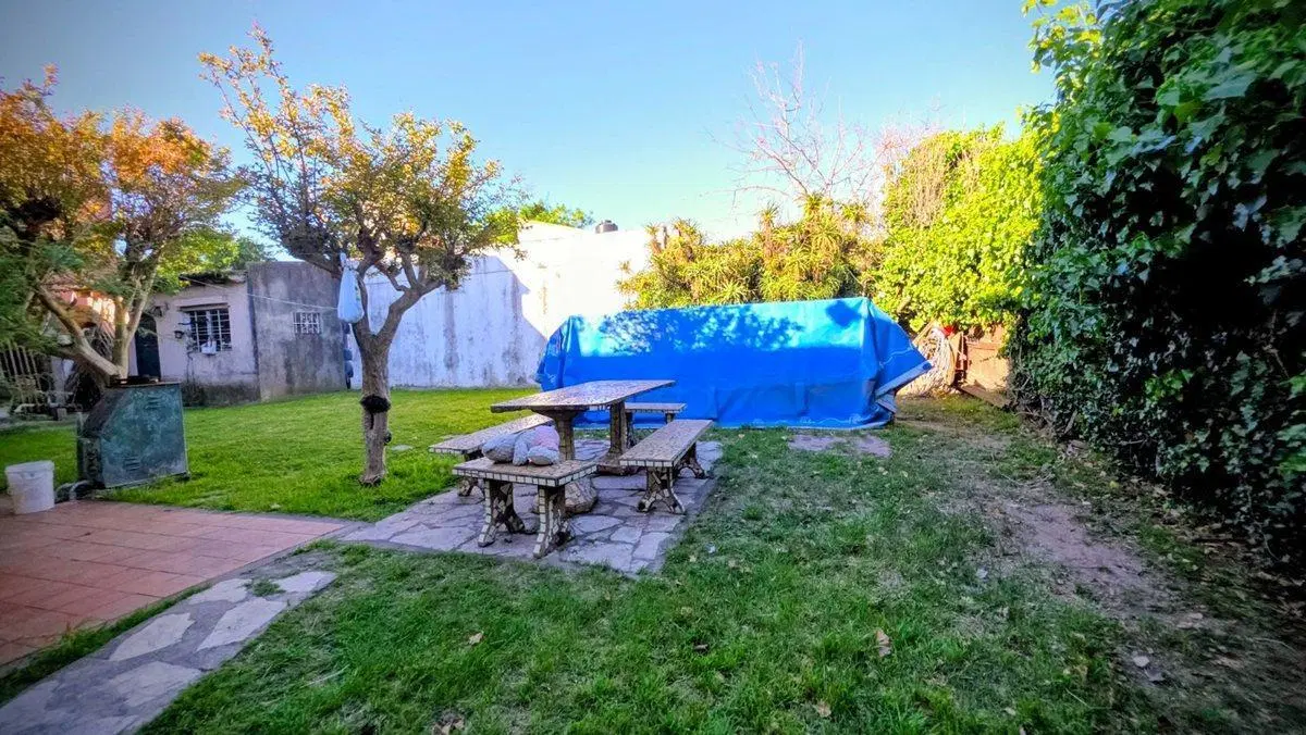 Casa en Venta Centro de Luis Guillón Apto Credito 4
