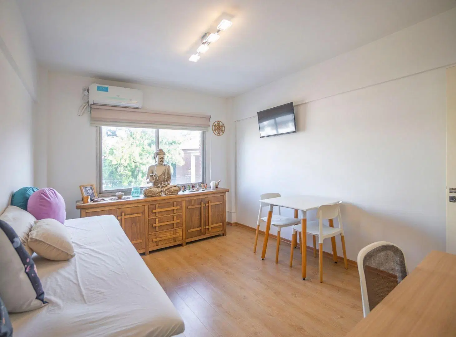 VENTA OFICINA COMERCIAL/CONSULTORIO CENTRO ADROGUE 5