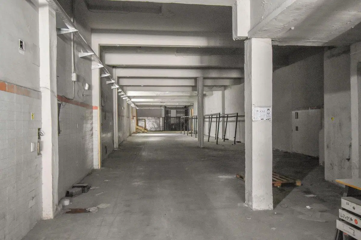 GALPÓN EN VENTA , LANUS, ACEPTA PERMUTA 4