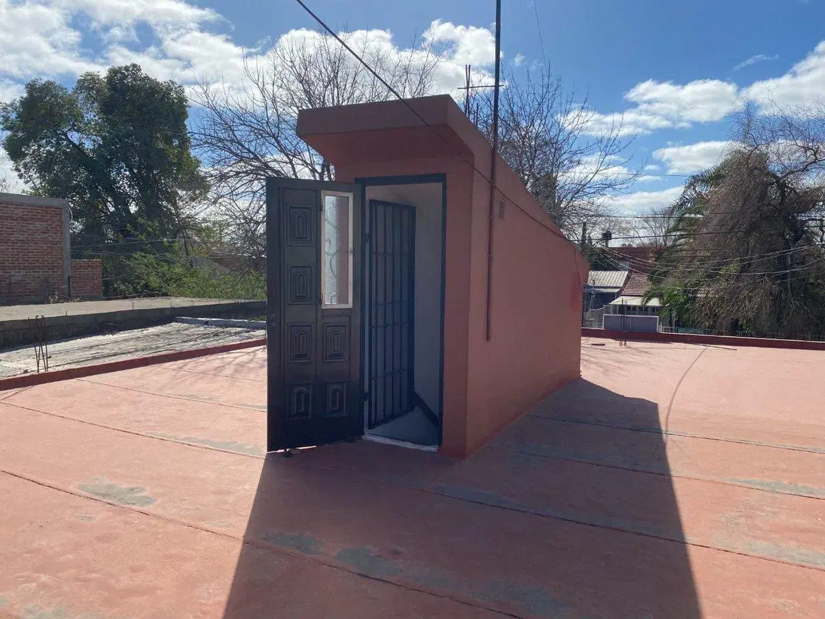 CASA EN VENTA SUÁREZ CON COCHERA 5