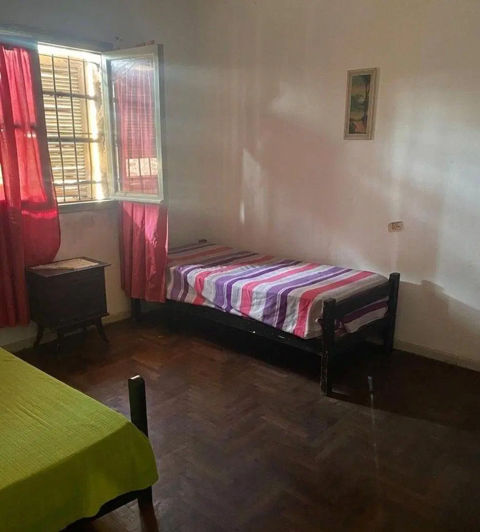 CASA EN VENTA EN EZEIZA CON AMPLIO LOTE 2