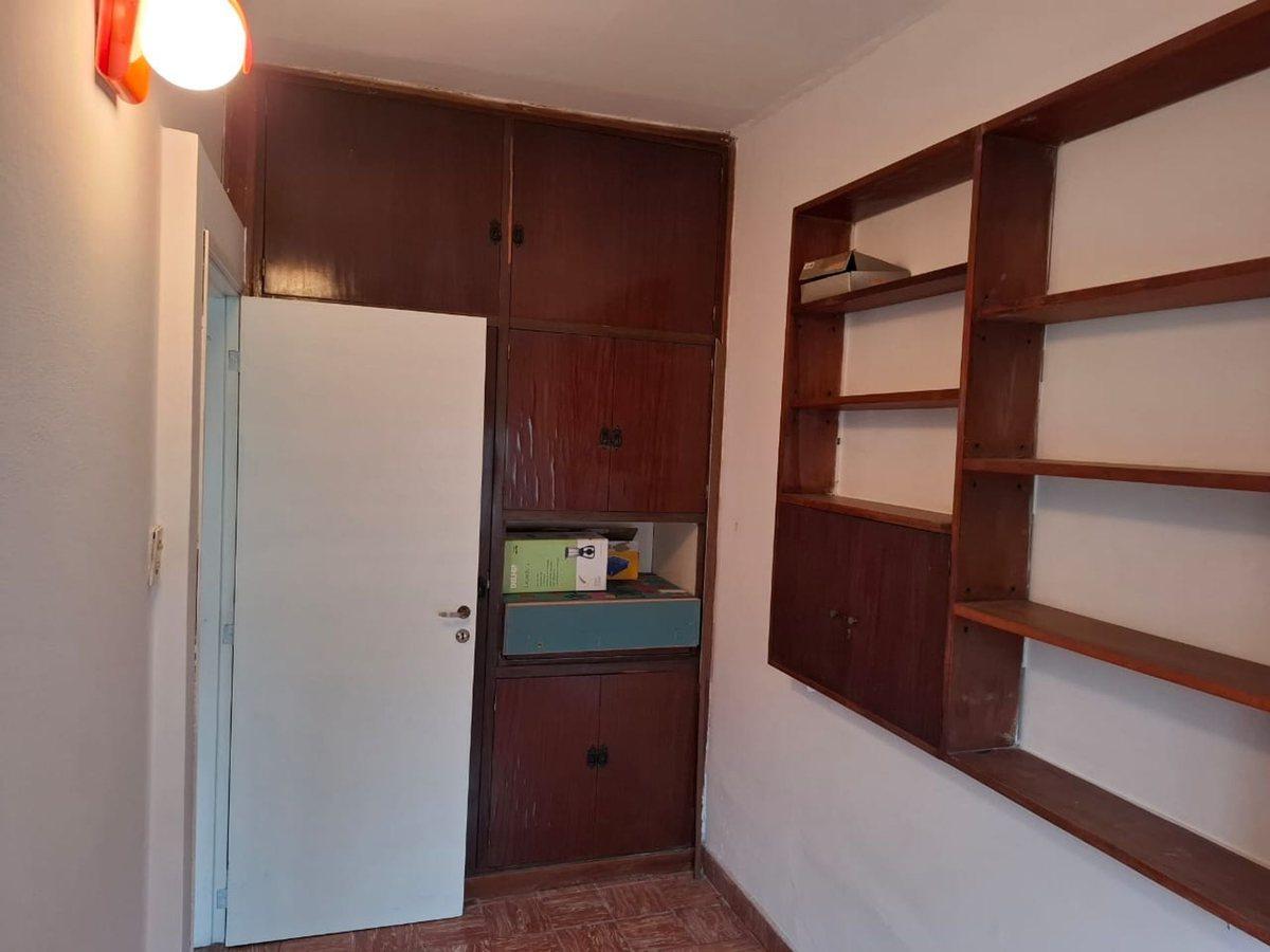 CASA EN VENTA  EN MARIANO ACOSTA, PDO. MERLO.